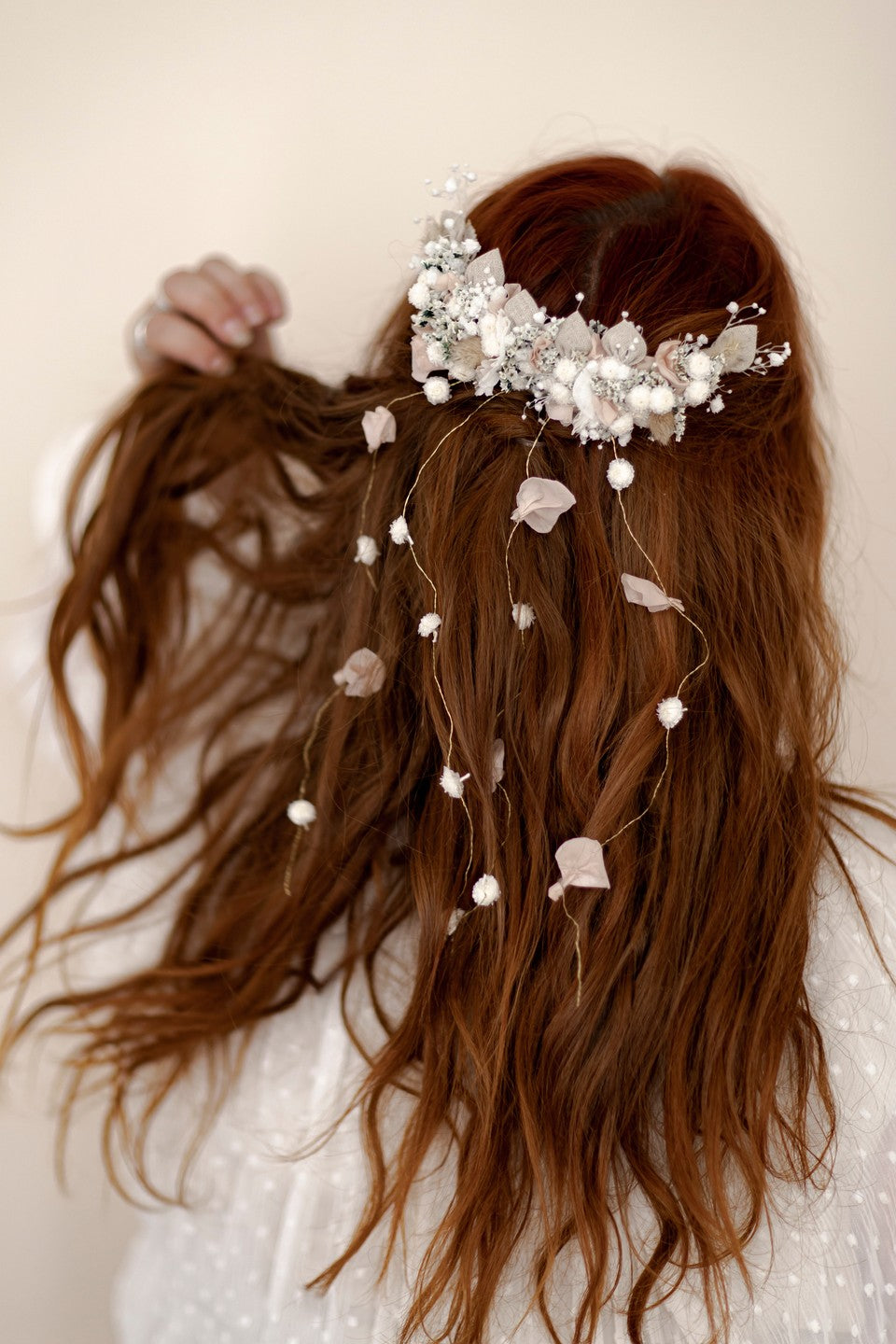 Accessoire fleuri coiffure