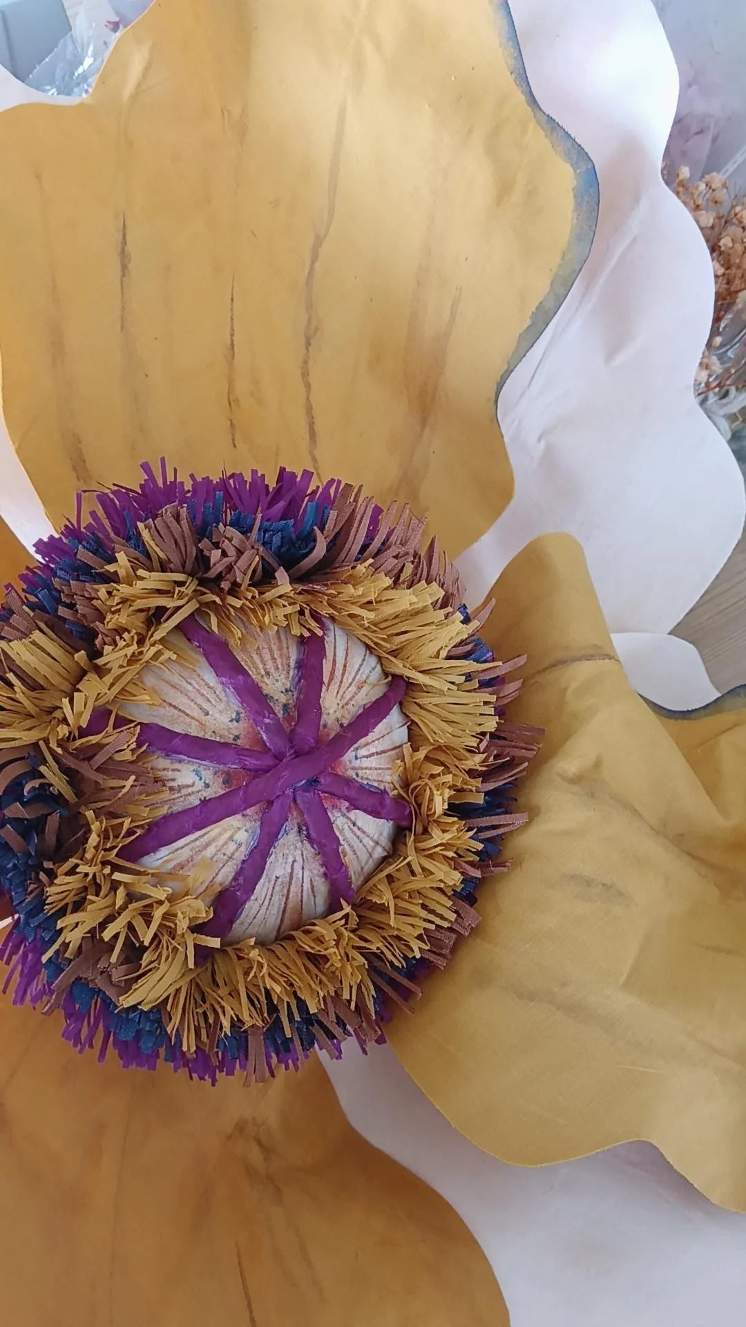 Fleurs en tissu géantes