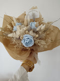 Bouquet fleurs stabilisées et fleurs en tissu